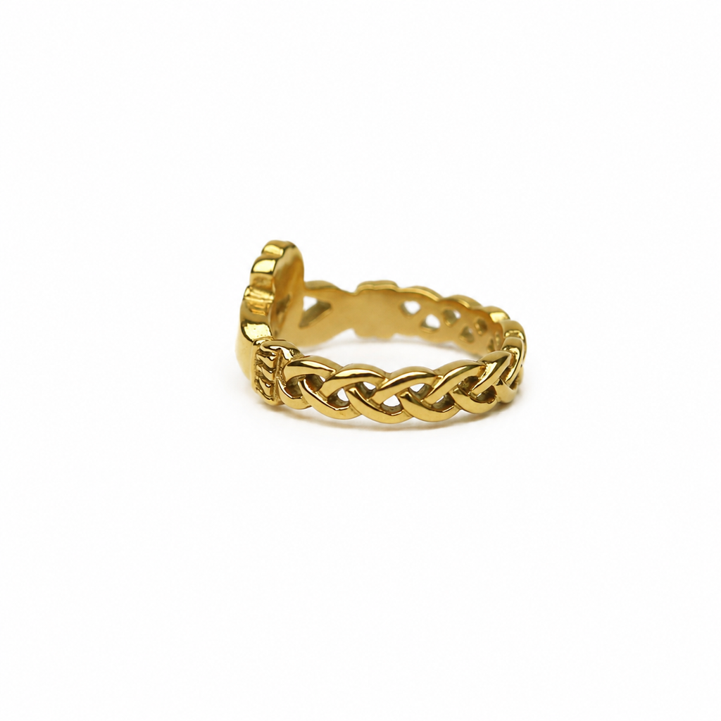 GOLD TONE CLADDAGH RING